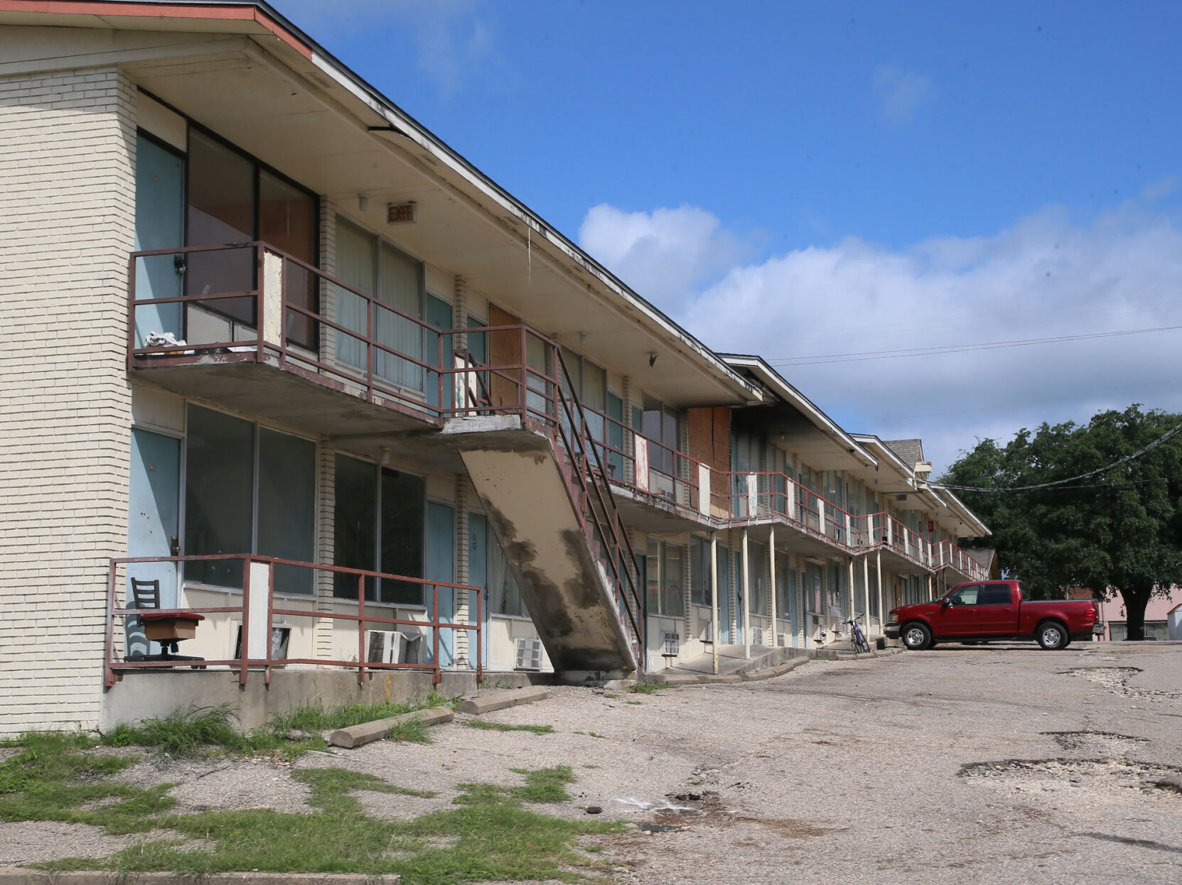 Oak Lodge